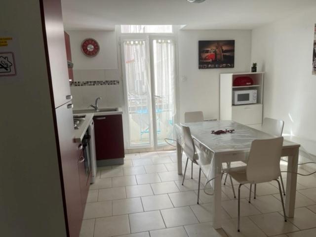 Villa Magali - Appartement Climatise T3 Duplex - Grau-Du-Roi - Hypercentre 20 M De La Plage Ле-Гро-дю-Руа Экстерьер фото